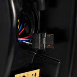 Купить Задние фары Ford Super Duty 2017-2019 LED PRO серия красно-дымчатые AlphaRex ATL-FD17-R-RS