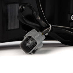 Купить Задние фонари Toyota Tundra 2007-2013 LED LUXX серия черные AlphaRex RTL-TUN07-SA-YW-BS