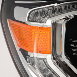 Купити Передні фари Toyota Tundra 2007-2013 LED LUXX серія хром AlphaRex AHL-TUN07-G2-PL-SA-C