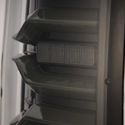 Купити Задні фари GMC Sierra 1500 2014-2018 LED LUXX серія колір Alpha-Black AlphaRex RTL-GS14-SA-YS-LB