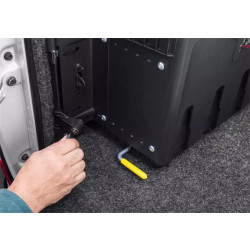 Buy Body box, passenger side of Nissan Frontier / Navara D23 2022 + Undercover SC503D