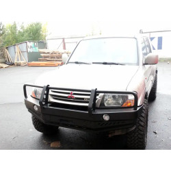 Купити Передній бампер з кенгурятником Mitsubishi Pajero III 05-10 F4X4