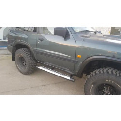 Купити Захисні пороги для Nissan Patrol GU4 коротка база F4X4