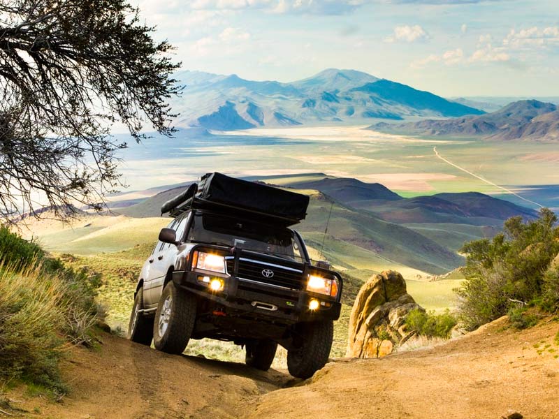 Toyota Land Cruiser 100 - особенности внедорожника