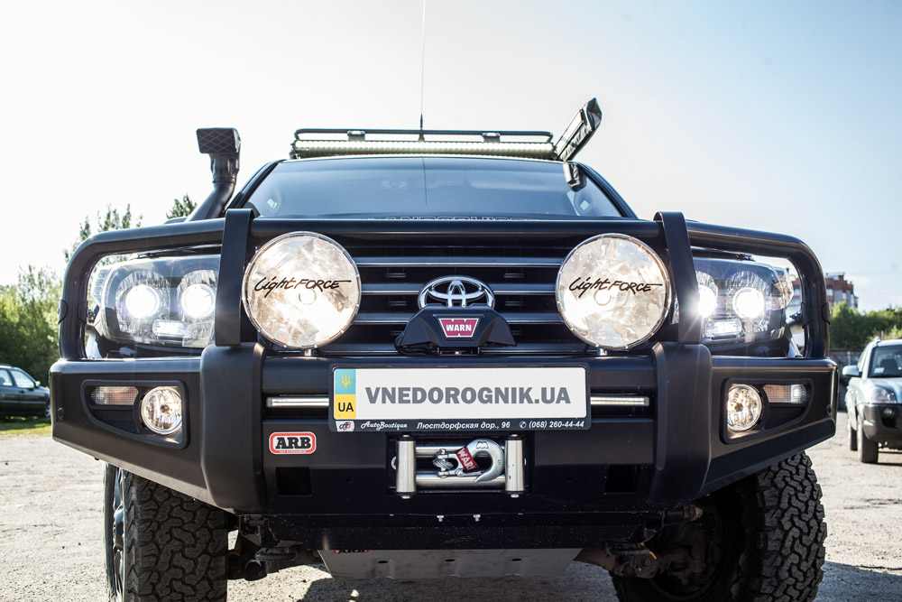 Передній силовий бампер тойота ленд крузер 200 з лебідкою та оптикою