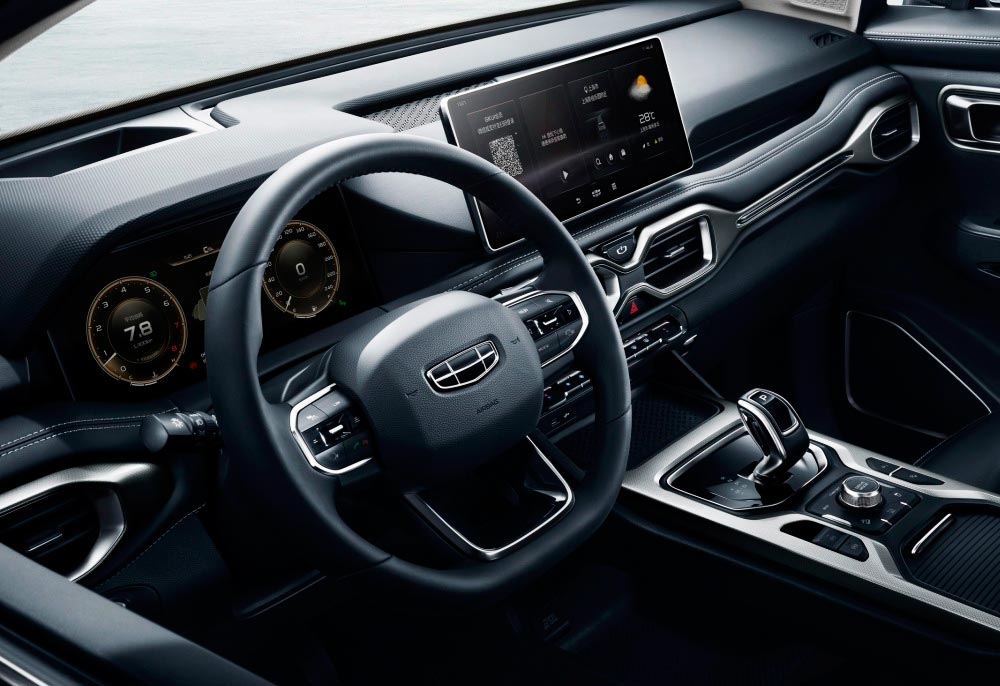 Салон внедорожника Geely HaoYue