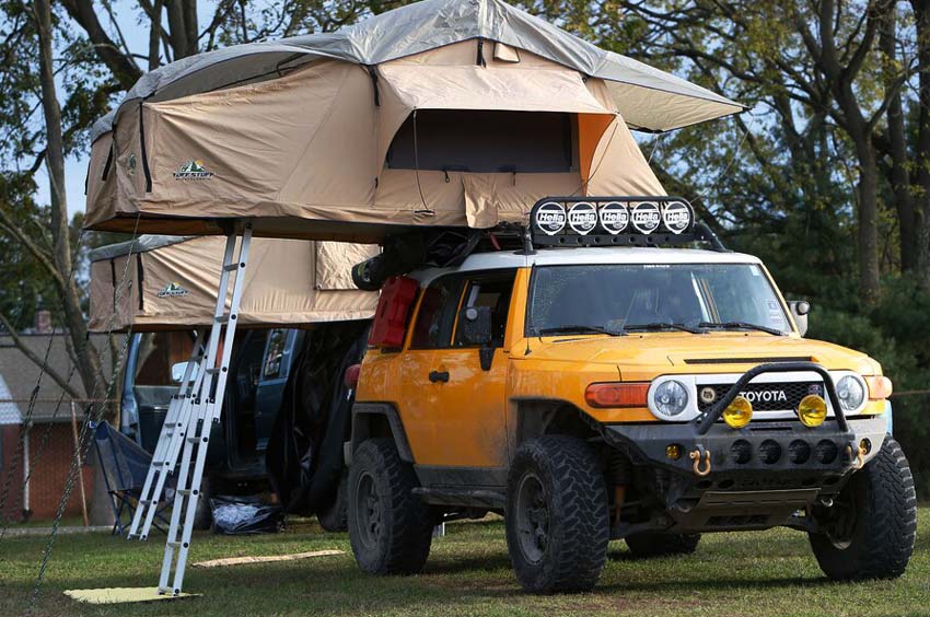 Toyota FJ Cruiser з наметом fj_cruiser_gsj1_1.jpg