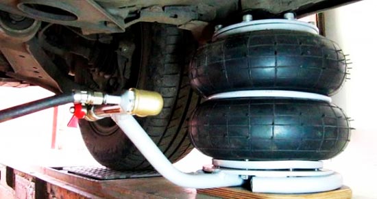 Домкрат пневматичний підкатний для легкового автомобіля купити в Україні дешево ціна