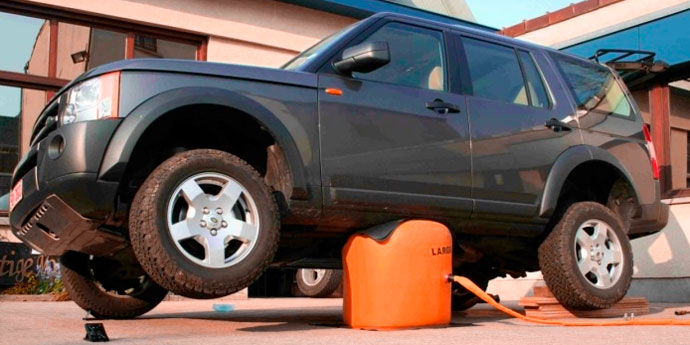 Повітряний домкрат для автомобіля купити в Україні ціна