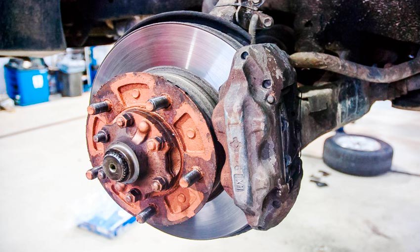 Гальмівна система Mitsubishi Pajero 4 купити в Україні запчастини дешево