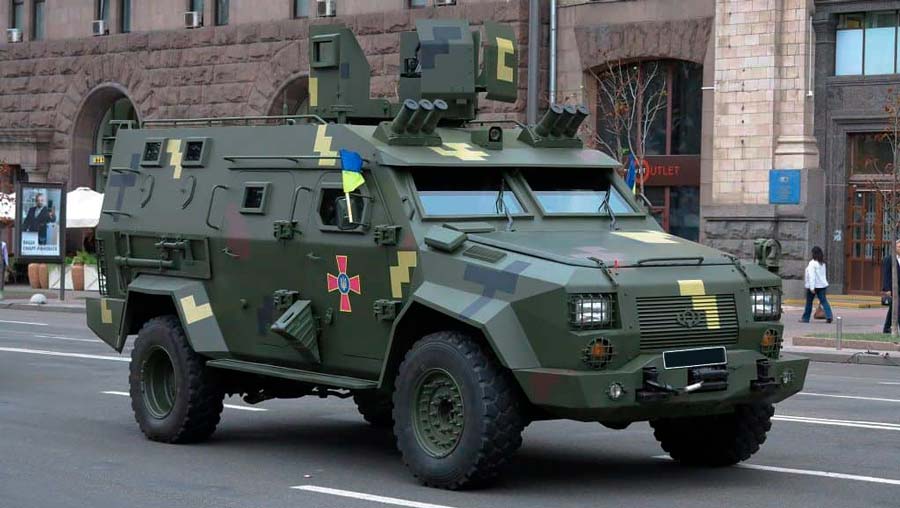 Бронеавтомобіль Барс 8 в міських умовах Бронеавтомобіль Барс 8 в міських умовах купити оснащення Україна ціна