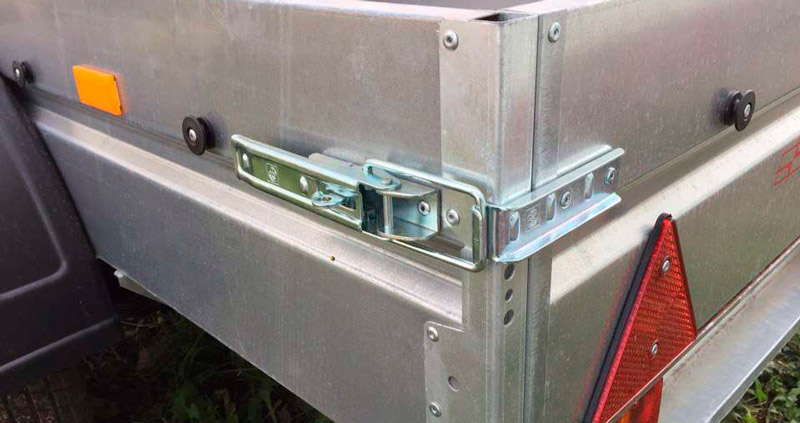 Купити бортову фурнітуру для причепа в Україні