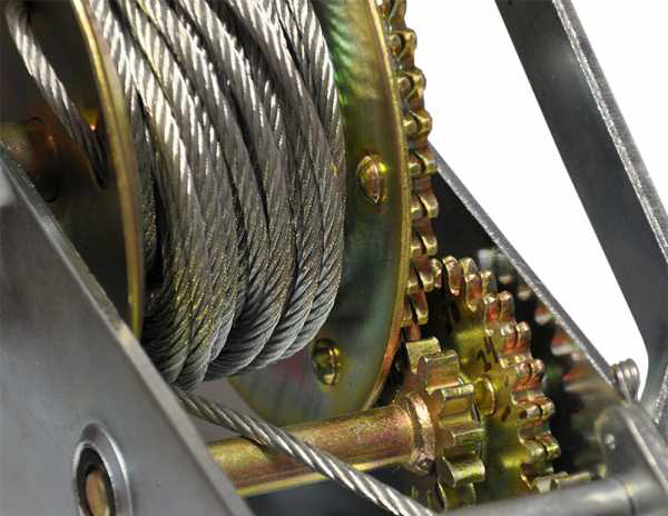 Купити електричну лебідку на евакуатор в Україні