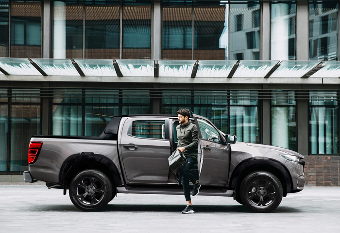 Купить запчасти для мазда