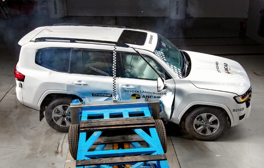 Результаты краш-теста LC300 Результаты краш-теста LC300 тюнинг в Украине купить цена