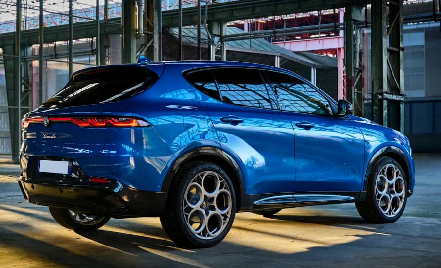 Задня частина Альфа Ромео Тонале Задня частина Альфа Ромео Тонале купити тюнінг оптику деталі Україна ціна