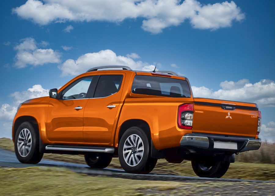 Фото нового пікапа Mitsubishi L200 2023 Фото нового пікапа Mitsubishi L200 2023 тюнінг аксесуари кунг купити в Україні ціна