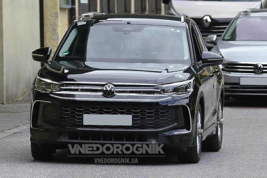 Volkswagen Tiguan 2023 третього покоління купити тюнінг для кросовера позашляховика Україна ціна