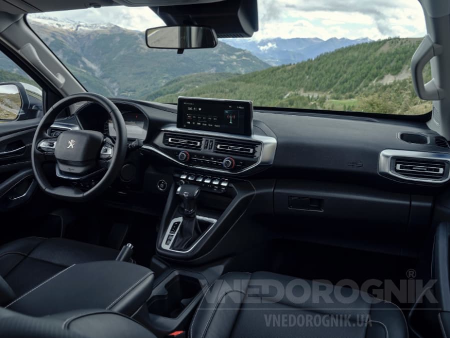 Салон Peugeot Landtrek купити тюнінг для Ландтрек в Україні коврики в салон килимки ціна пороги замовити
