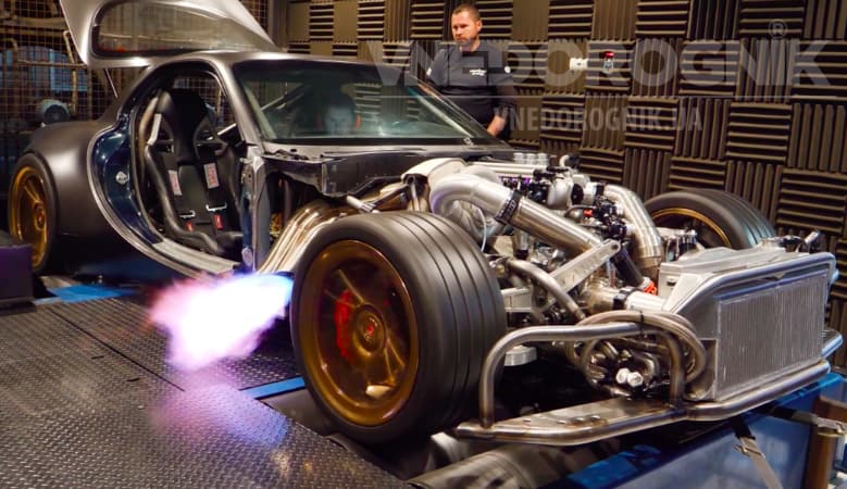 Роторный двигатель Ванкеля на RX-7 1000 л. с. Роторный двигатель Ванкеля на RX-7 1000 л. с.