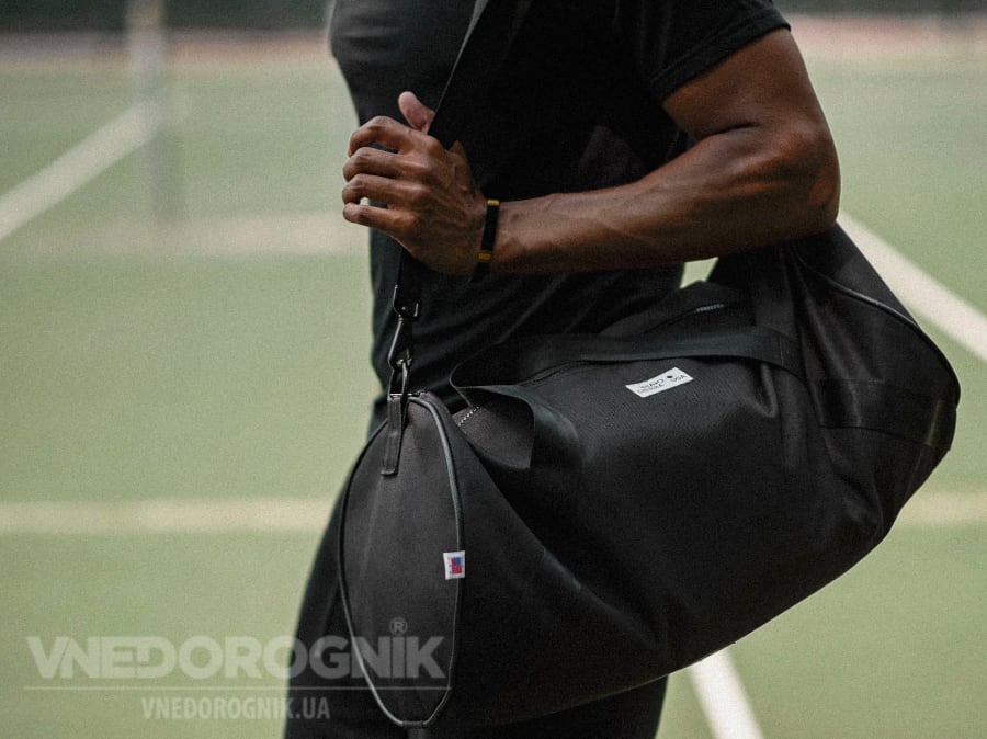 Популярні моделі спортивних сумок купити в наявності ціна в Україні
