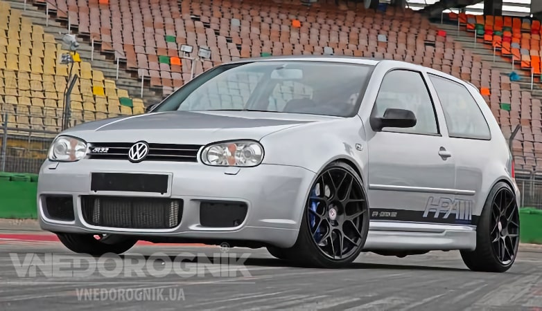 Golf MK4 R32