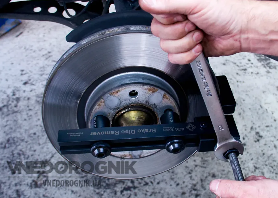 Как снять задний тормозной диск в Украине купить запчасти цена