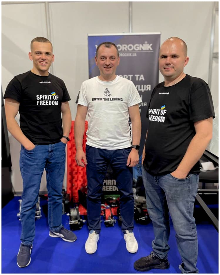 Представники компанії Vnedorognik на виставці Продукція Vnedorognik на AutoTechService 2023 Представники компанії Vnedorognik на виставці Продукція Vnedorognik на AutoTechService 2023