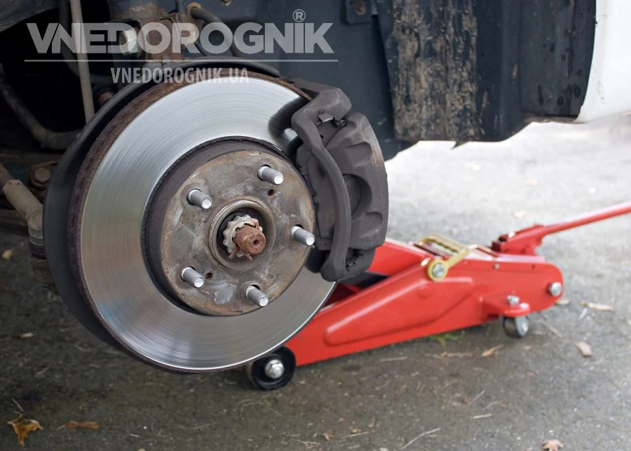 Заміна гальмівних колодок - коли проводити? 