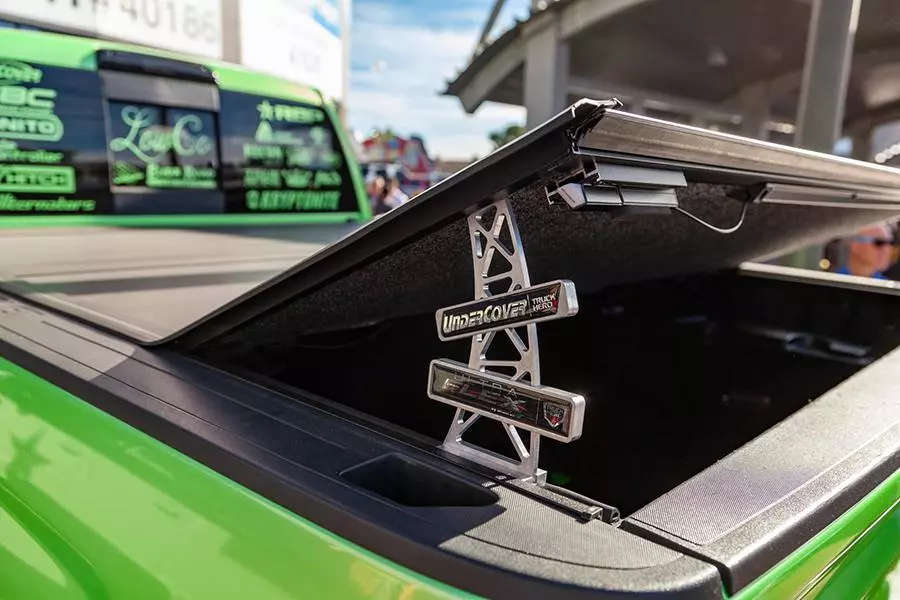 купить крышку на пикап UnderCover