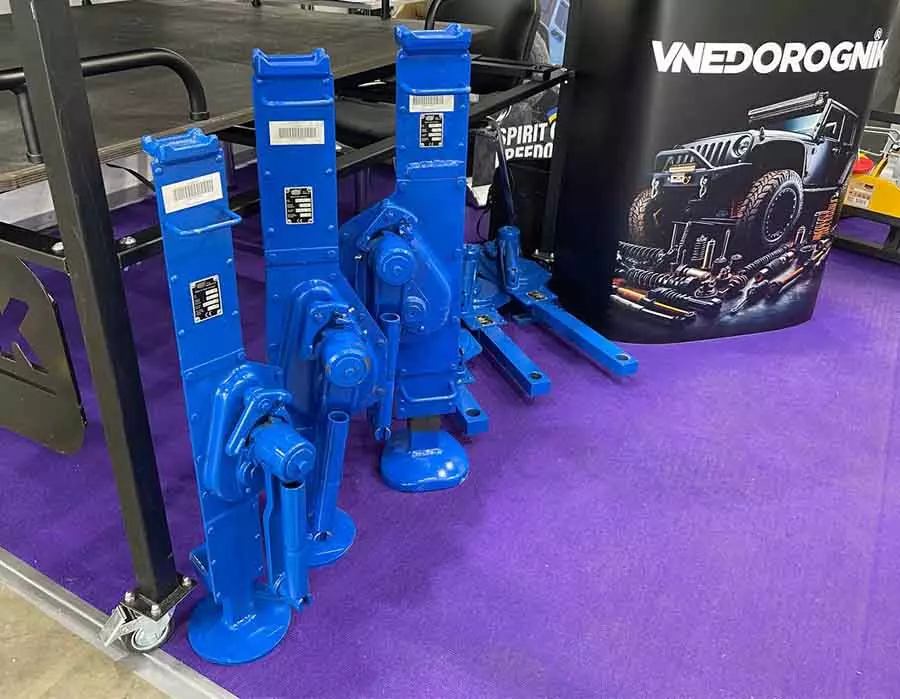 купити домкрат BRANO