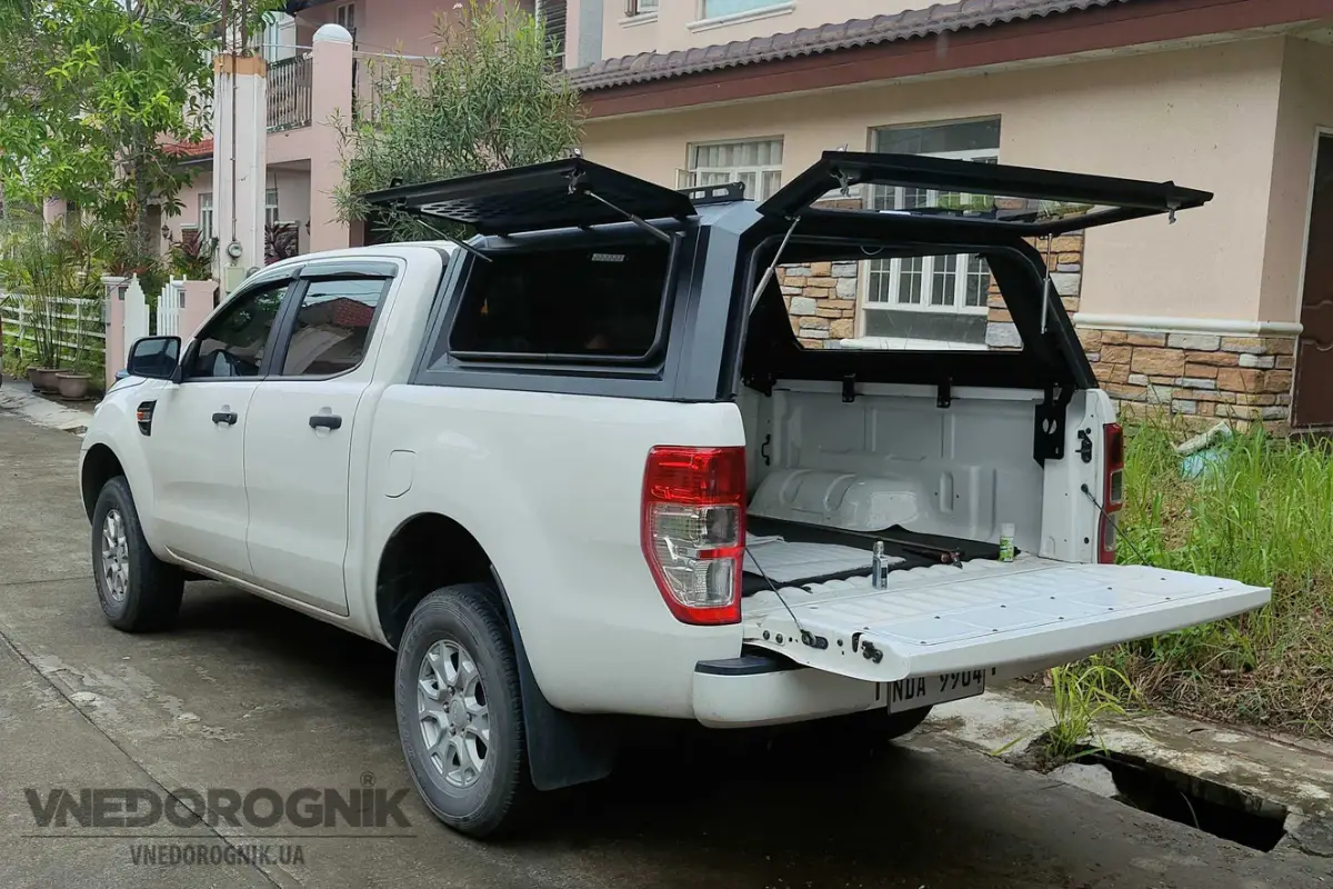 Види вікон в кунгах на пікап купити в наявності ціна