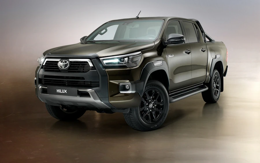 Купити аксесуари для Toyota Hilux