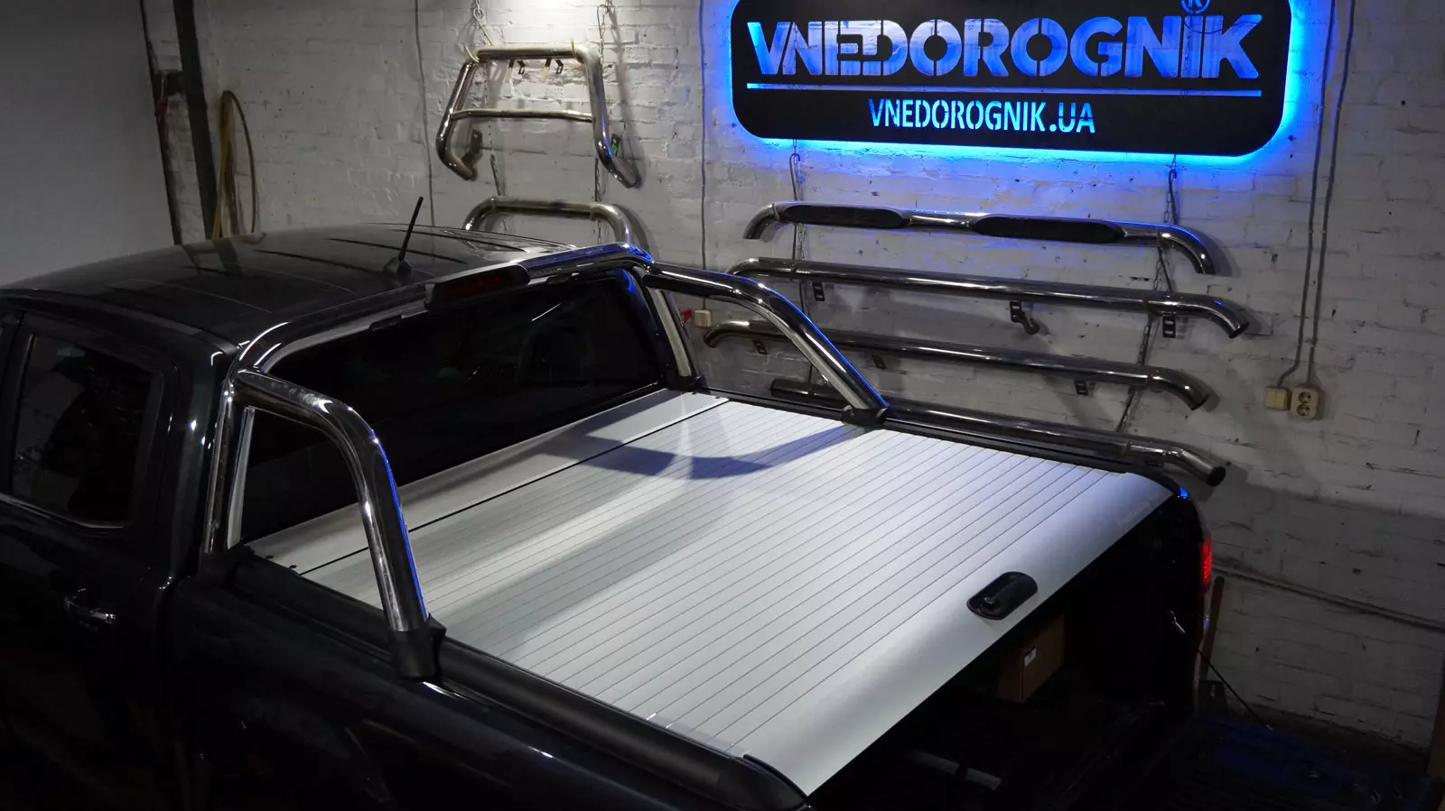 Установка ролета на Ford Ranger