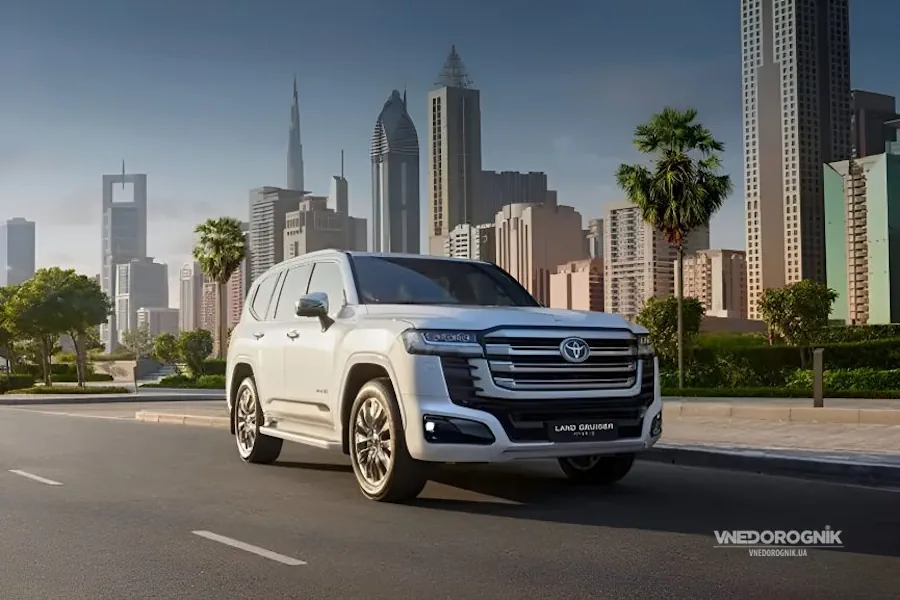 Land Cruiser 300 Hybrid 2026