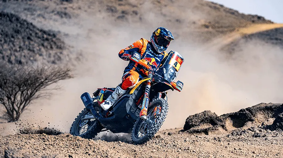 Daniel Sanders conquers the Dakar 2025 dunes, showcasing skill and endurance in desert challenges.